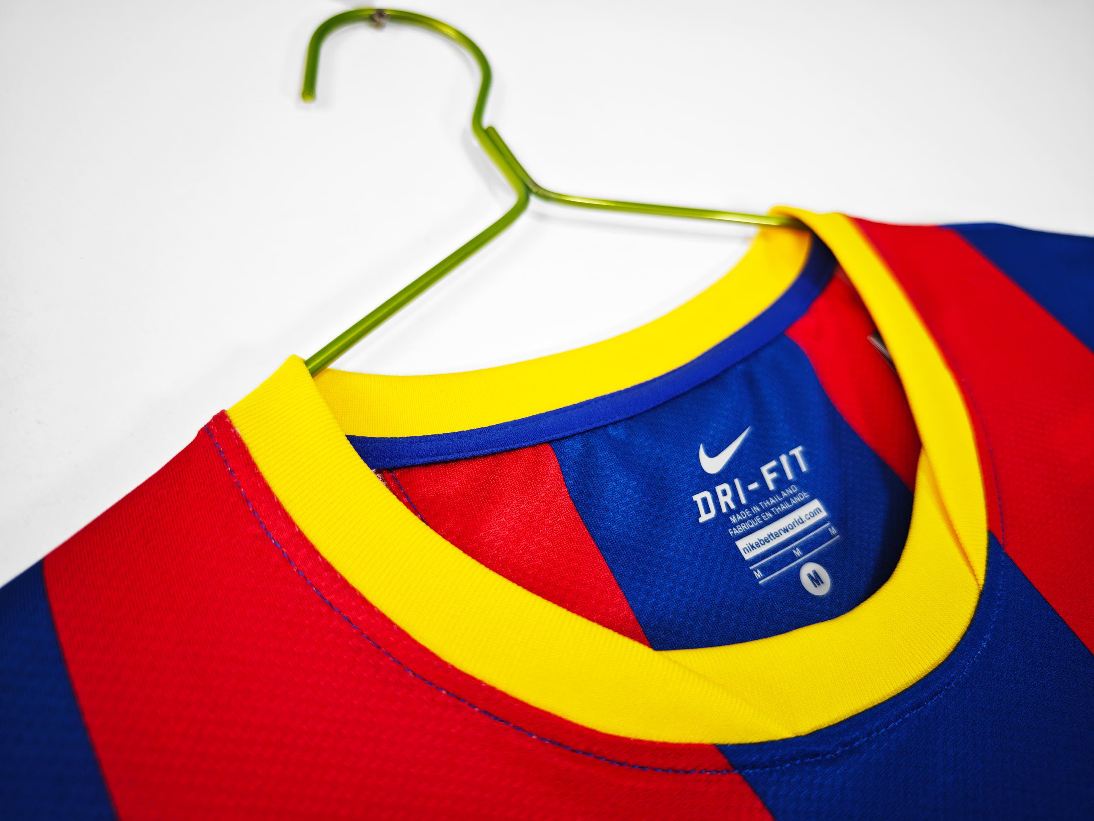 2010-11 Messi Barcelona Home Kit 8