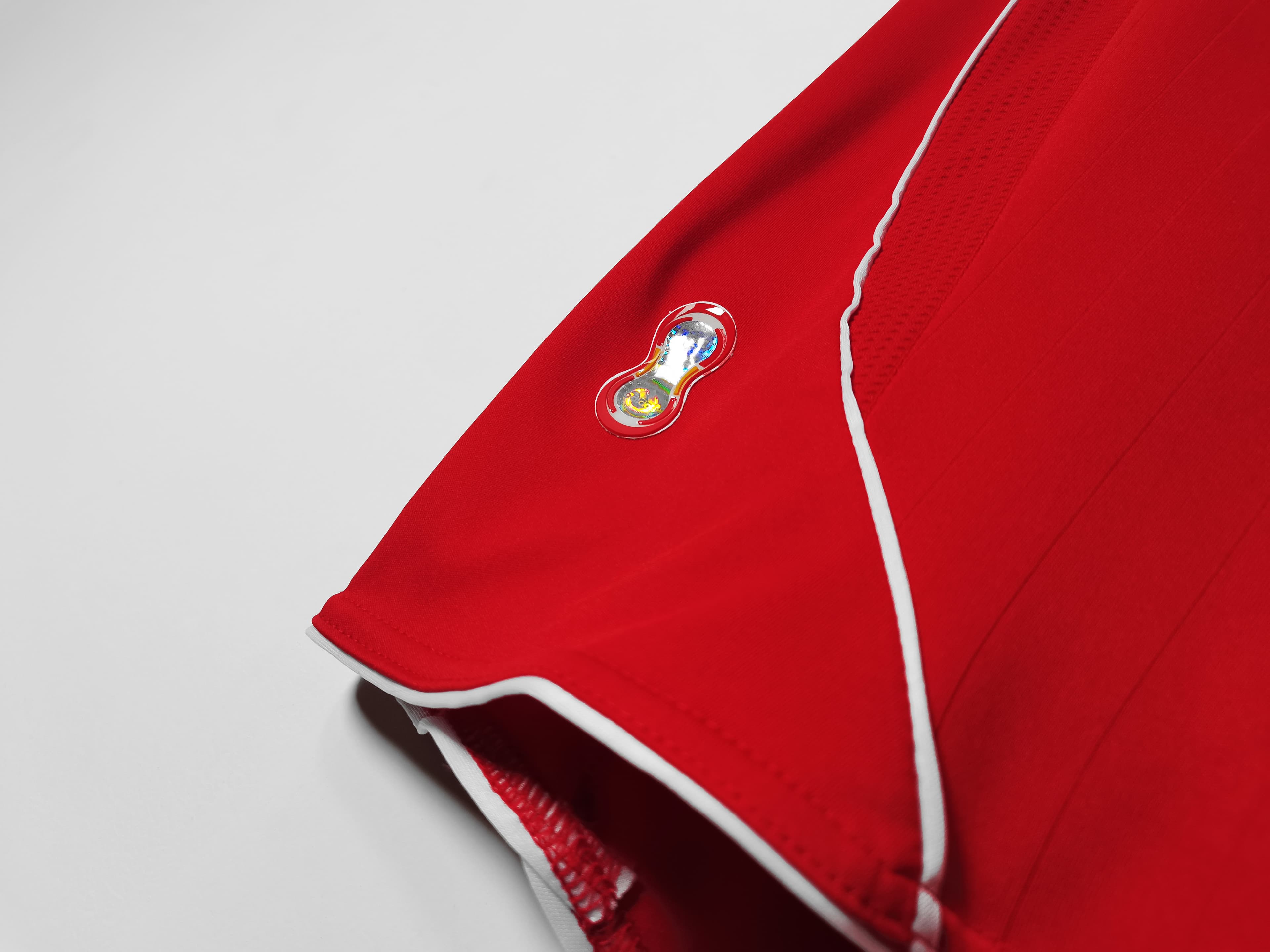 2006-07 Gerrard Liverpool Home Kit 9