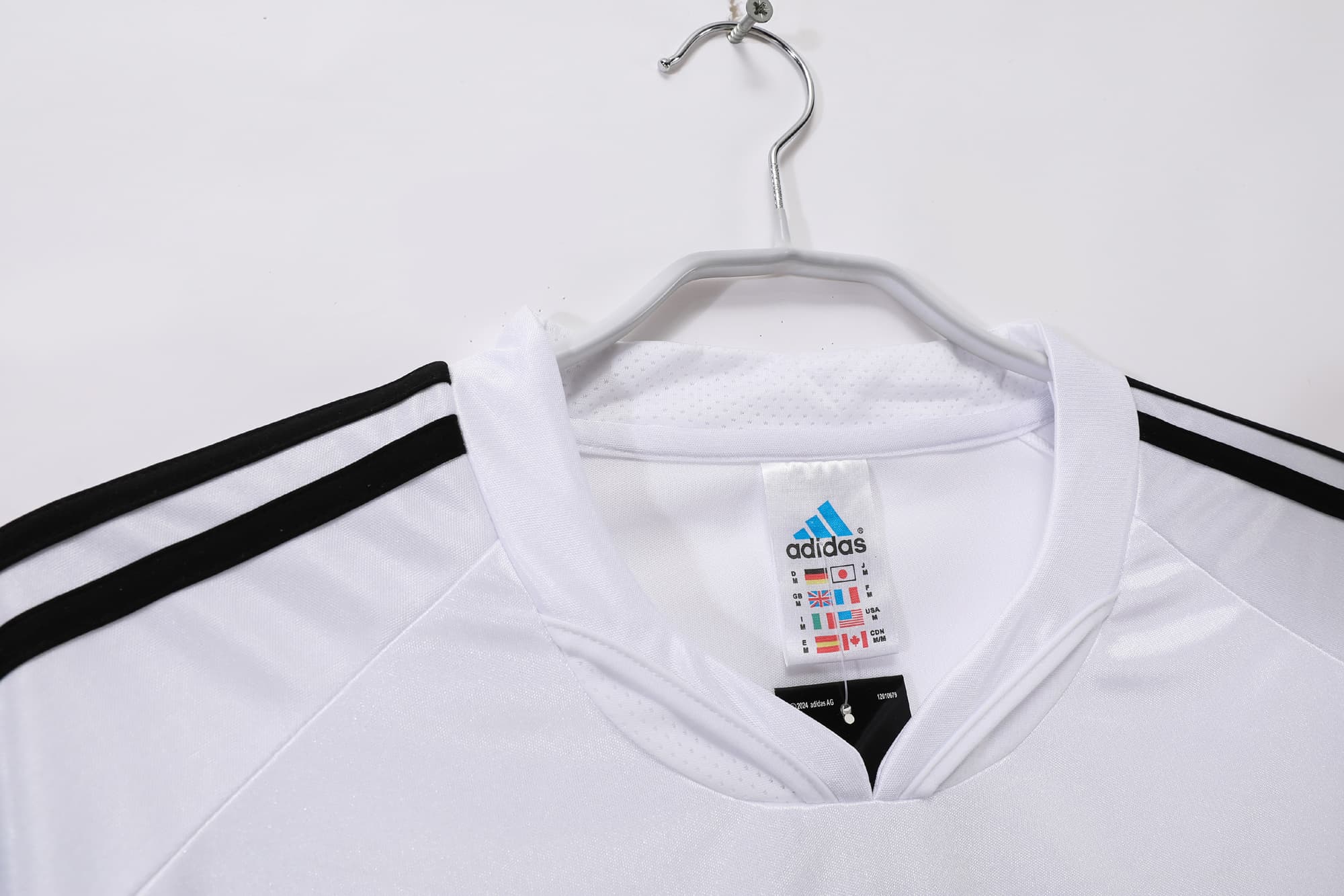 2004-05 Zidane Real Madrid Home Kit 5