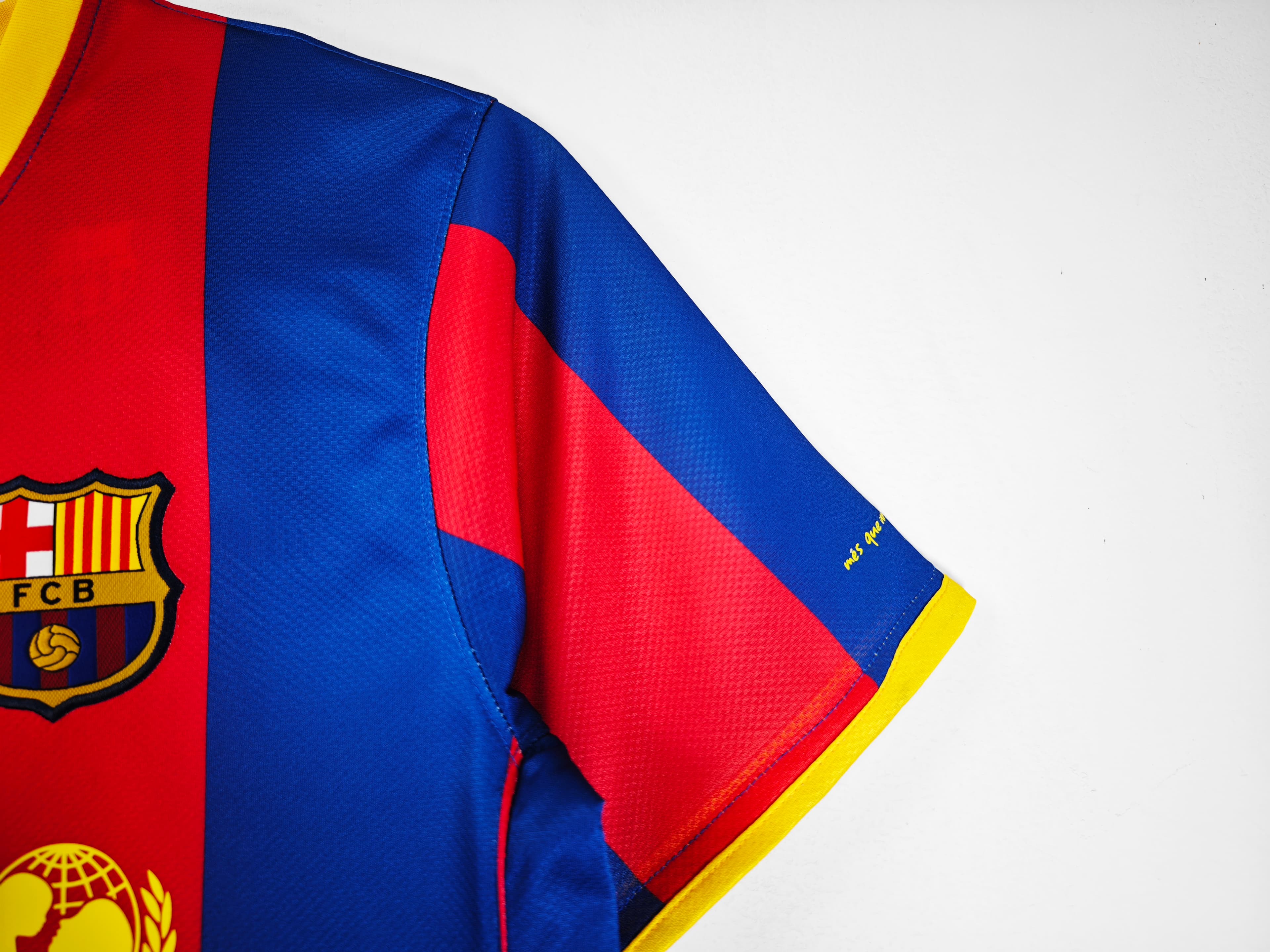 2010-11 Messi Barcelona Home Kit 10